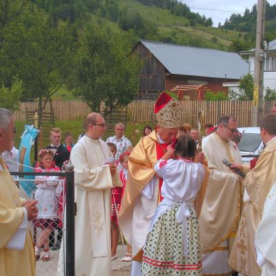 27 iunie: Poiana Micului: Jubileul bisericii "Preasfânta Inimă a lui Isus"