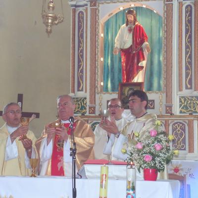 27 iunie: Poiana Micului: Jubileul bisericii "Preasfânta Inimă a lui Isus"