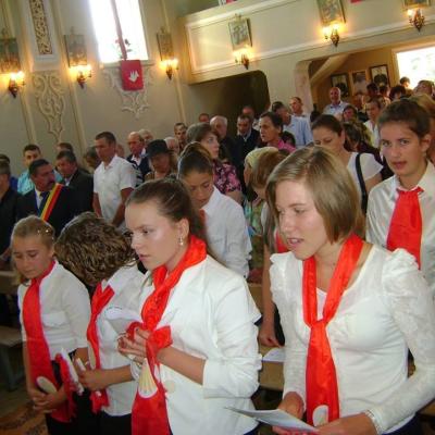 28 iunie: Călugăreni şi Roşiori: Administrarea sfântului Mir