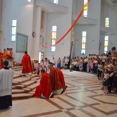 29 iunie: Bacău: Hramul bisericii "Sfinţii Petru şi Paul"