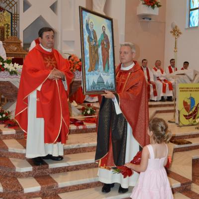 29 iunie: Bacău: Hramul bisericii "Sfinţii Petru şi Paul"