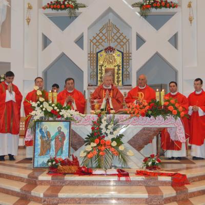 29 iunie: Bacău: Hramul bisericii "Sfinţii Petru şi Paul"