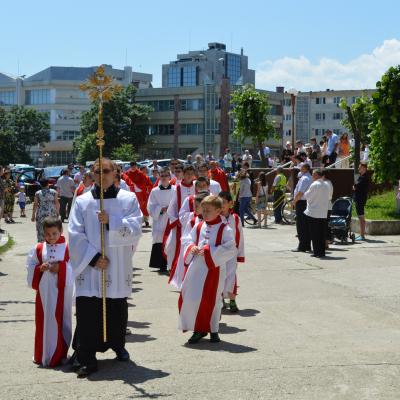 29 iunie: Bacău: Hramul bisericii "Sfinţii Petru şi Paul"
