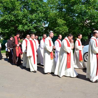 29 iunie: Adjud: Primiţia primului preot din comunitatea "Schimbarea la Faţă"