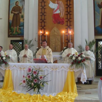 30 iunie - 7 iulie: Gioseni: Campusul "Vara împreună"