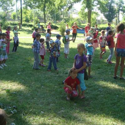 30 iunie - 7 iulie: Gioseni: Campusul "Vara împreună"