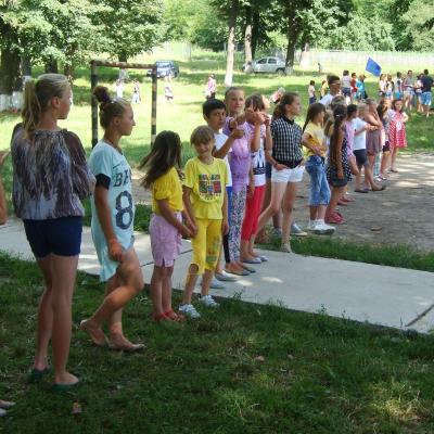 30 iunie - 7 iulie: Gioseni: Campusul "Vara împreună"