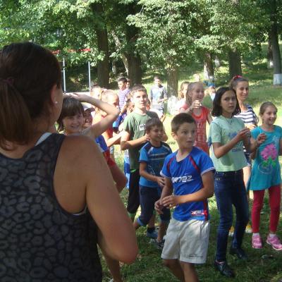 30 iunie - 7 iulie: Gioseni: Campusul "Vara împreună"