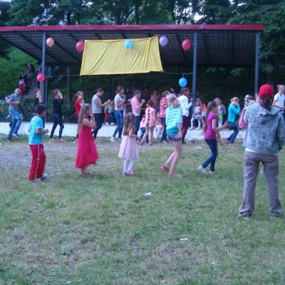 30 iunie - 7 iulie: Gioseni: Campusul "Vara împreună"