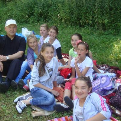 30 iunie - 7 iulie: Gioseni: Campusul "Vara împreună"