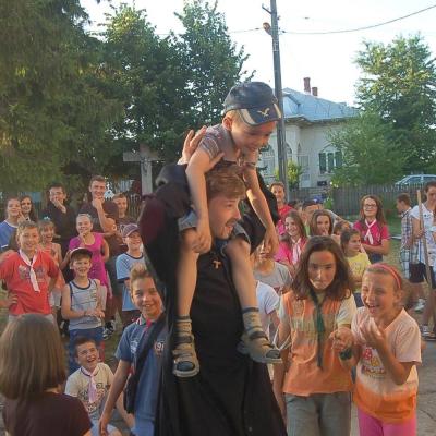 2-6 iulie: Oţeleni: Campus "Colorează-ti viaţa"