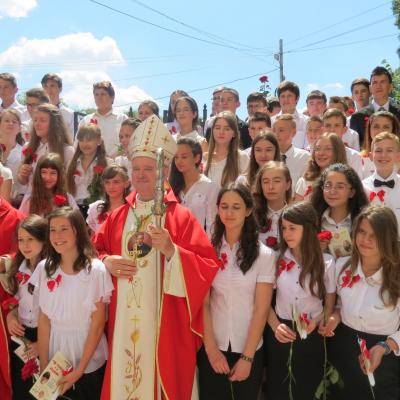 5 iulie: Paşcani: Conferirea sfântului Mir