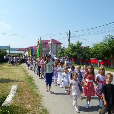 6 iulie: Ploscuţeni: Primiţia părintelui Daniel Ioniţă