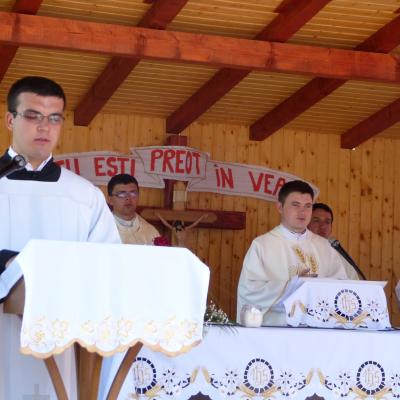 6 iulie: Ploscuţeni: Primiţia părintelui Daniel Ioniţă