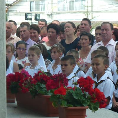 6 iulie: Tuta: Prima Sfântă Împărtăşanie