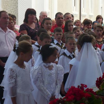 6 iulie: Tuta: Prima Sfântă Împărtăşanie