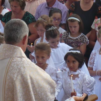 6 iulie: Tuta: Prima Sfântă Împărtăşanie