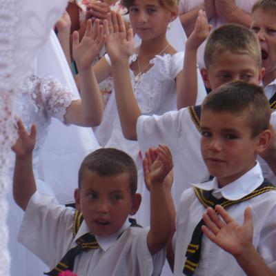6 iulie: Tuta: Prima Sfântă Împărtăşanie