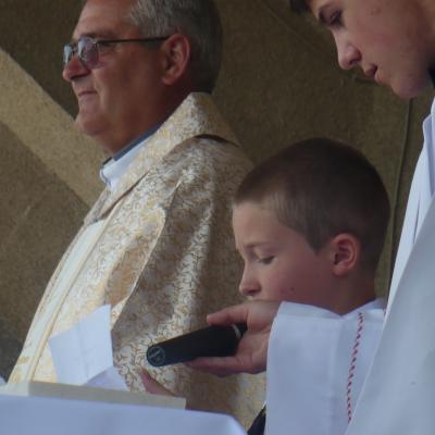 6 iulie: Tuta: Prima Sfântă Împărtăşanie