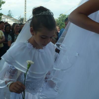 6 iulie: Tuta: Prima Sfântă Împărtăşanie