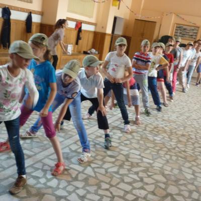 7-11 iulie: Oneşti "Ss. Petru şi Paul": Campus parohial pentru copii
