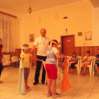 7-10 iulie: Pralea: Campus pentru copiii şi tinerii din Parohia "Sfânta Tereza" din Oneşti