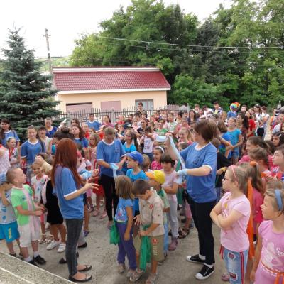 9-13 iulie: Răducăneni: Campus Colorează-ţi viaţa