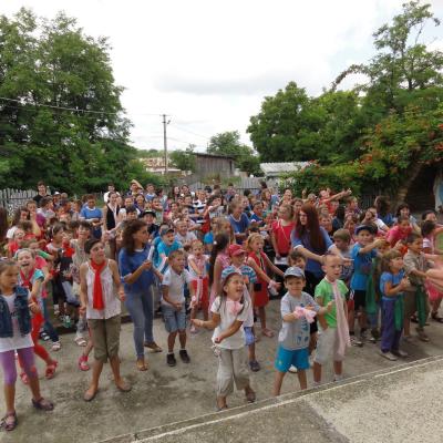 9-13 iulie: Răducăneni: Campus Colorează-ţi viaţa