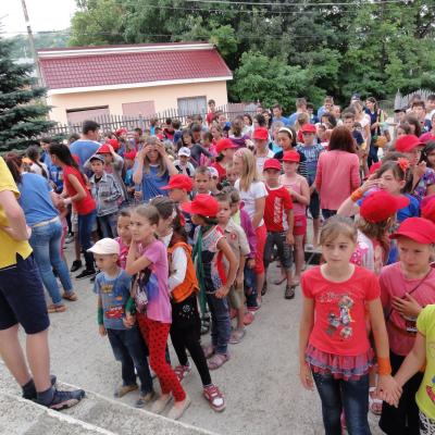 9-13 iulie: Răducăneni: Campus Colorează-ţi viaţa