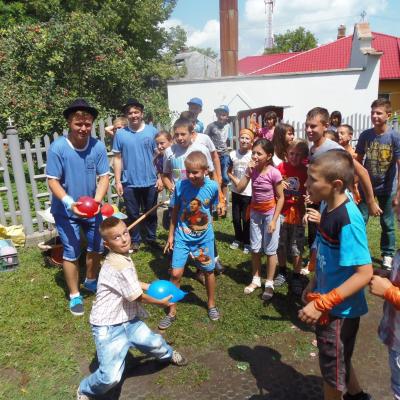 9-13 iulie: Răducăneni: Campus Colorează-ţi viaţa