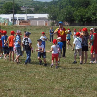 9-13 iulie: Răducăneni: Campus Colorează-ţi viaţa