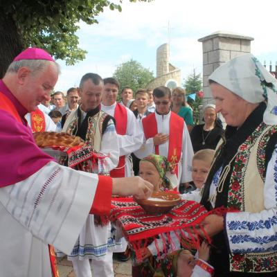 13 iulie: Răchiteni: Conferirea Mirului, o nouă zi de Rusalii