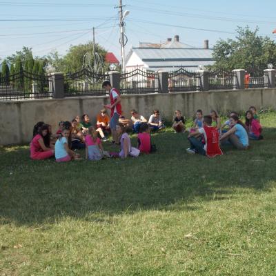 14-20 iulie: Adjudeni: Campus pentru copii