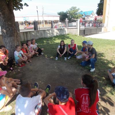 14-20 iulie: Adjudeni: Campus pentru copii