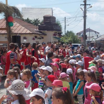 14-20 iulie: Adjudeni: Campus pentru copii