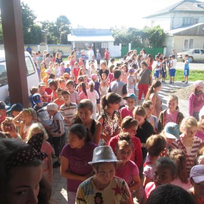 21-27 iulie: Barticeşti: Campusul "Vara împreună"