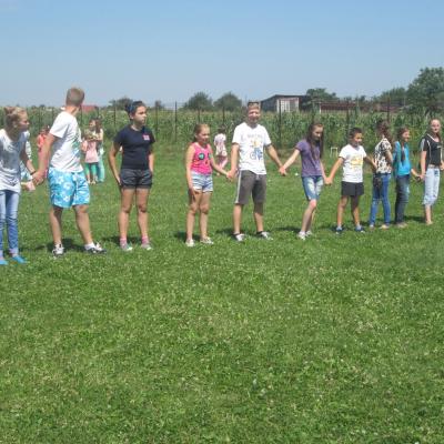21-27 iulie: Barticeşti: Campusul "Vara împreună"