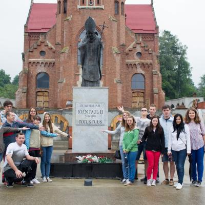 21-25 iulie: Tineri din Iaşi "Sfânta Tereza" în campus la Gura Humorului, cu gândul la fericitul Anton Durcovici