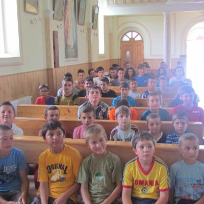 23-27 iulie: Luncaşi: Campusul pentru copii "Colorează-ţi viaţa!"