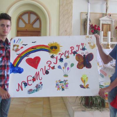 23-27 iulie: Luncaşi: Campusul pentru copii "Colorează-ţi viaţa!"