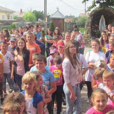 23-27 iulie: Luncaşi: Campusul pentru copii "Colorează-ţi viaţa!"