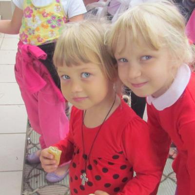 23-27 iulie: Luncaşi: Campusul pentru copii "Colorează-ţi viaţa!"