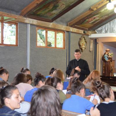 24 iulie - 1 august: Satu Nou: Campus "Cu Isus sunt fericit!"