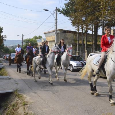 26 iulie: Huşi - Corni: Administrarea sacramentului Mirului
