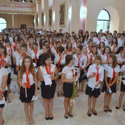 26 iulie: Huşi - Corni: Administrarea sacramentului Mirului