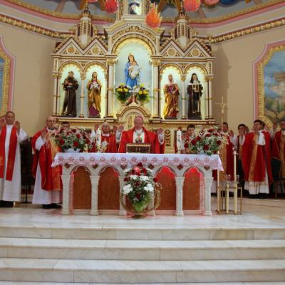 26 iulie: Huşi - Corni: Administrarea sacramentului Mirului