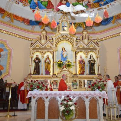 26 iulie: Huşi - Corni: Administrarea sacramentului Mirului