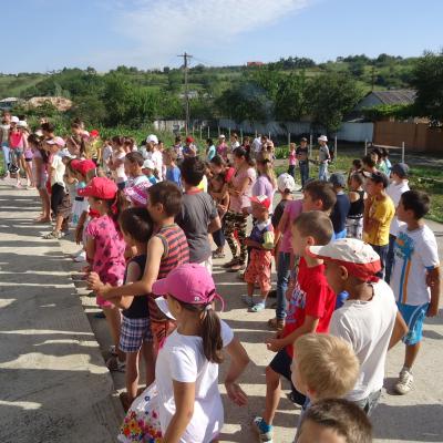 31 iulie - 3 august: Horleşti: Campusul "Colorează-ţi viaţa alături de prieteni"