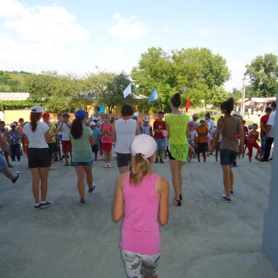 31 iulie - 3 august: Horleşti: Campusul "Colorează-ţi viaţa alături de prieteni"