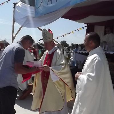 2 august: Hălăuceşti: Sfinţirea capelei mortuare din cimitirul catolic